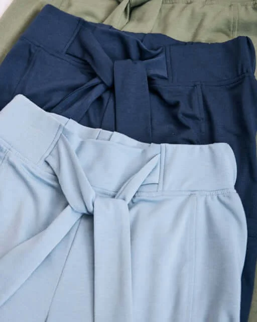 Women'S Belted Terry Pant In Dusty Blue