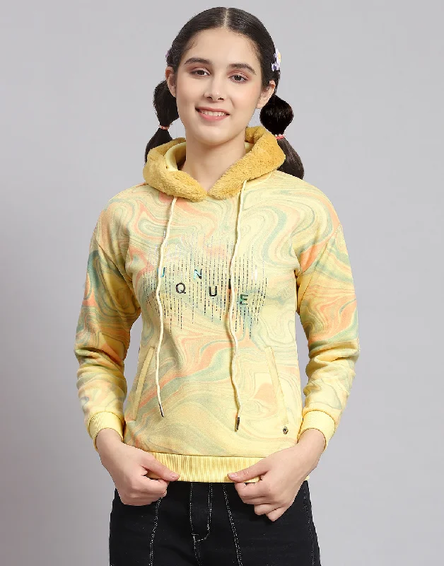 Girls Yellow Printed Hooded Full Sleeve Sweatshirt