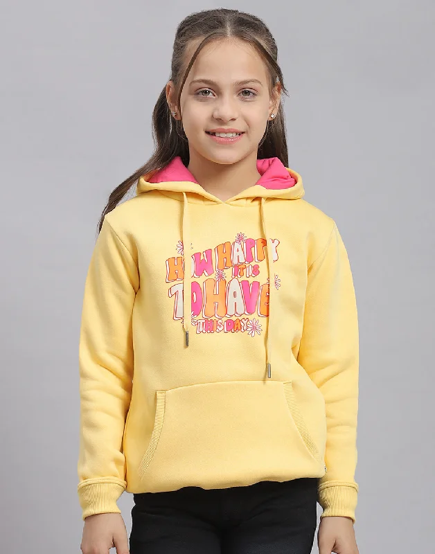 Girls Yellow Printed Hooded Full Sleeve Sweatshirt